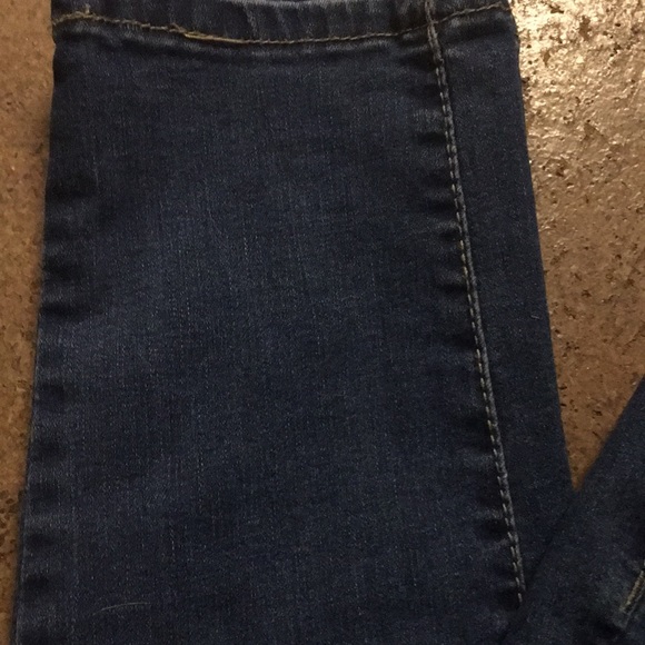 Women’s Style Between Us Pearl Accent Jeans - Picture 6 of 6